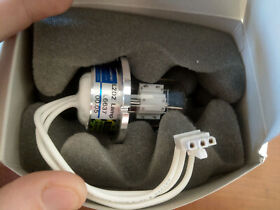 L6637 Hamamatsu L2d2 Type Deuterium Lamp Bulb