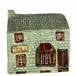 Vtg Keller Charles Philadelphia Ceramic Miniature Houses #3011 Made England. Fixed Price $29.90.