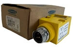 New Banner Engineering SM2A912LVQD Photoelectric Sensor 26577. Fixed Price $250.00.