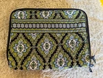 Retired Cambridge Pattern Vera Bradley Little Travel Case In Green, Blue, White. Fixed Price $15.00.